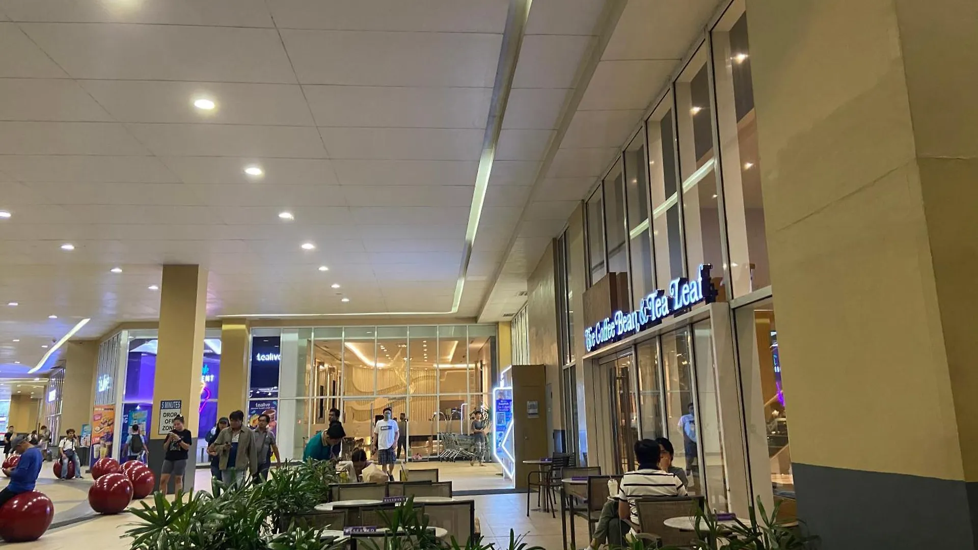 Lejlighed Stonewood Suites In Jazz Residences Makati 2X Bigger Unit Manila