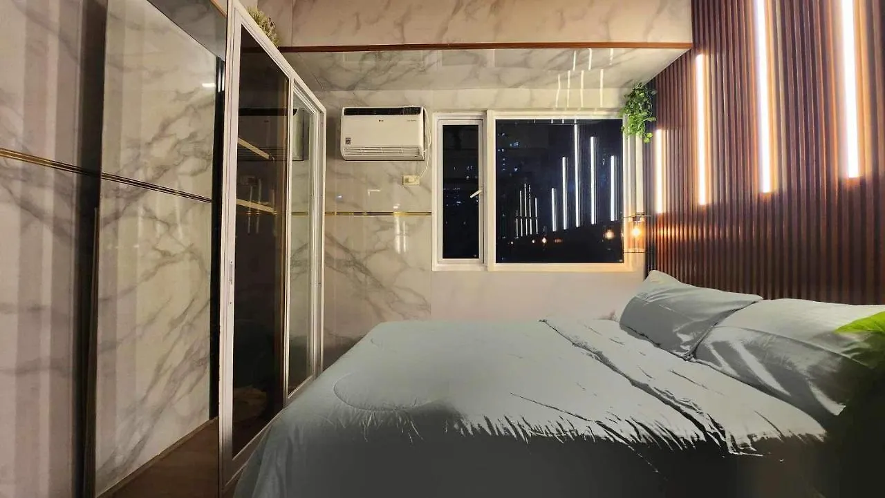 Stonewood Suites In Jazz Residences Makati 2X Bigger Unit Manila 0*,